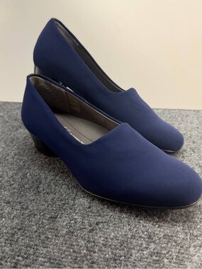 blue dress for baby girl Nina Sofie Women's Shoes New Navy : 8.5 M main image 0